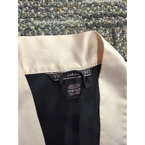 CLASSIC Victoria's Secret Robe (One Size) - Picture 6 of 9